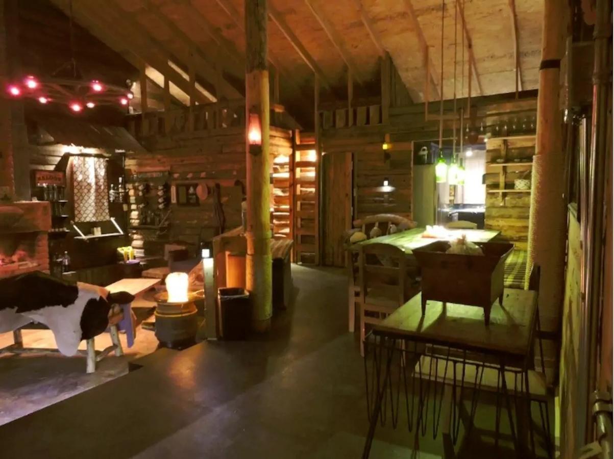 Rancho Pitorreal Guest House Huichigomachi Bagian luar foto